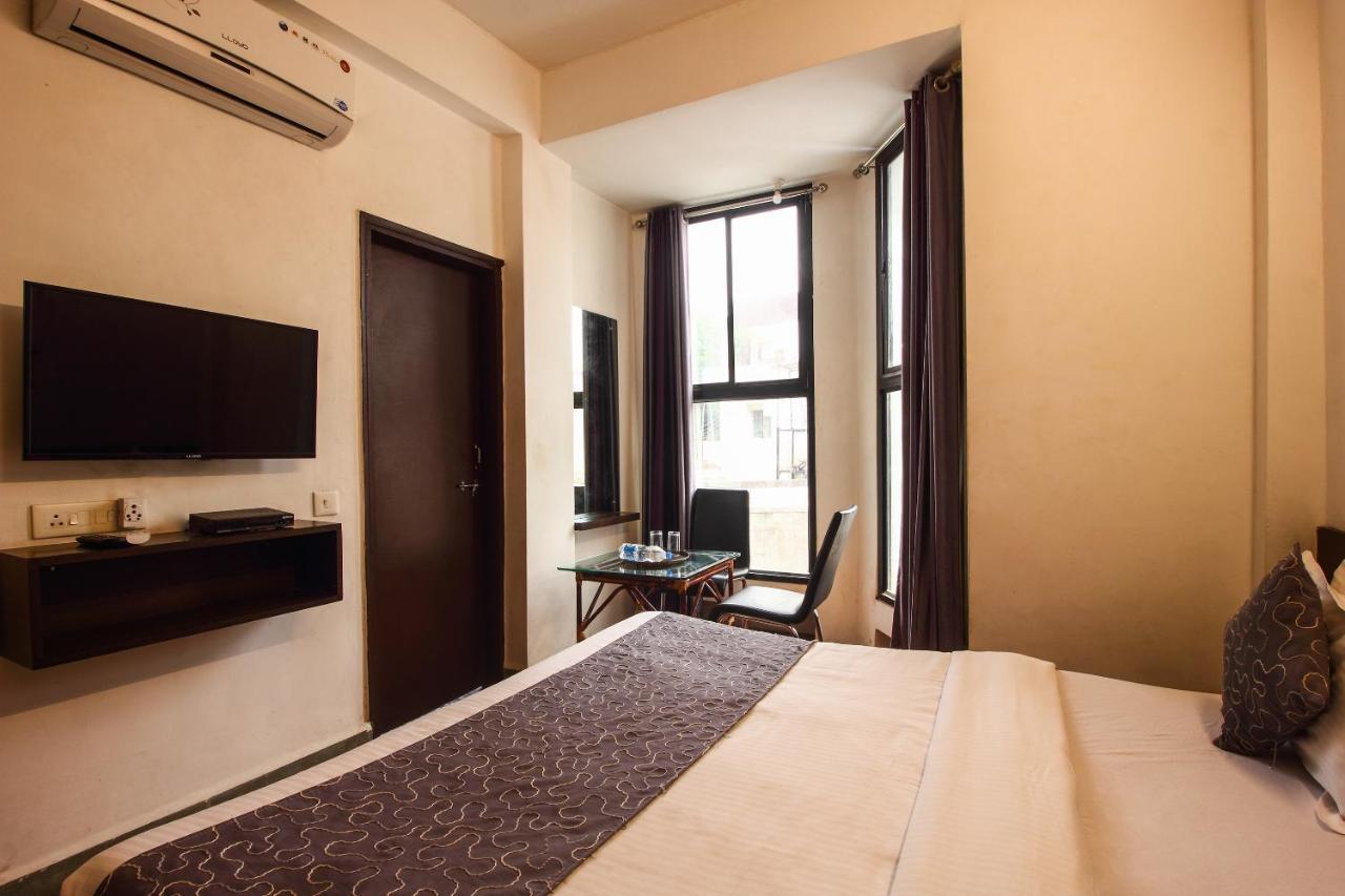 Oyo 3802 Hotel Nirmal Residency Aurangabad  Bagian luar foto
